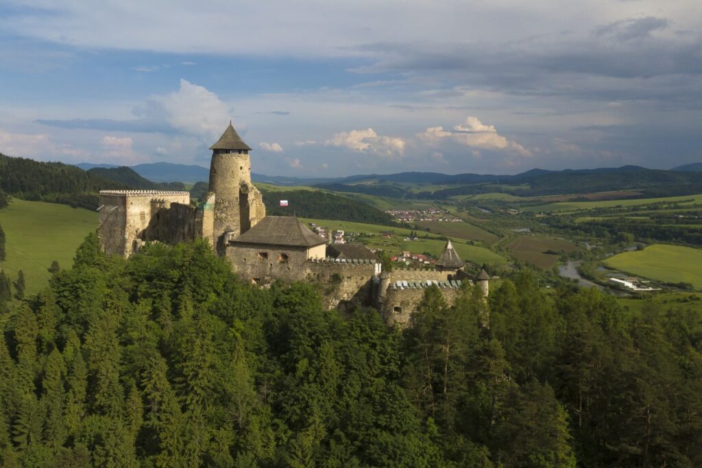 Stará Ľubovňa Castle & Traditional River Rafting